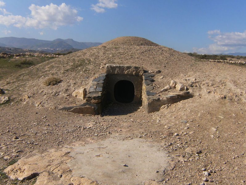 Enterramiento en tholo de Los Millares