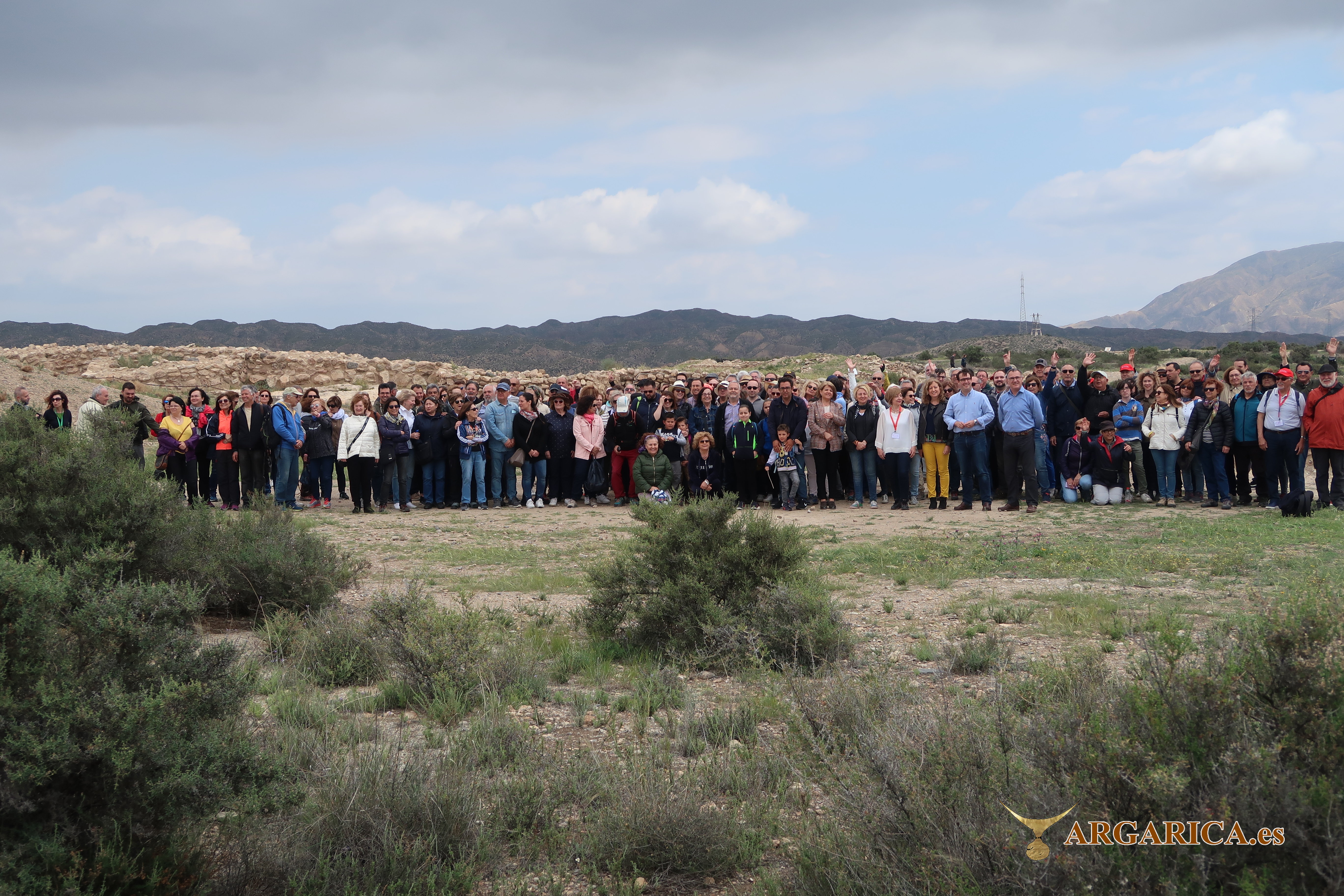 Asistentes al acto reivindicativo en Los Millares