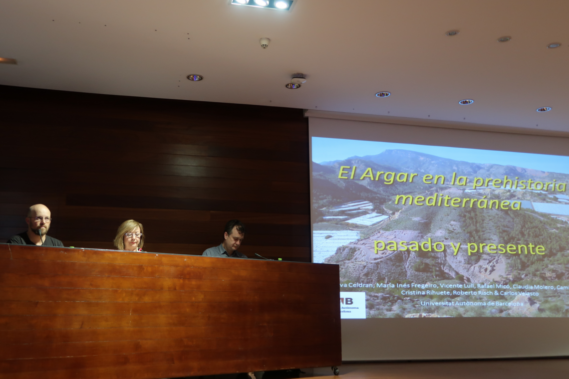El Argar en la prehistoria mediterránea, pasado y presente. Entrevista con Roberto Risch y Carlos Velasco