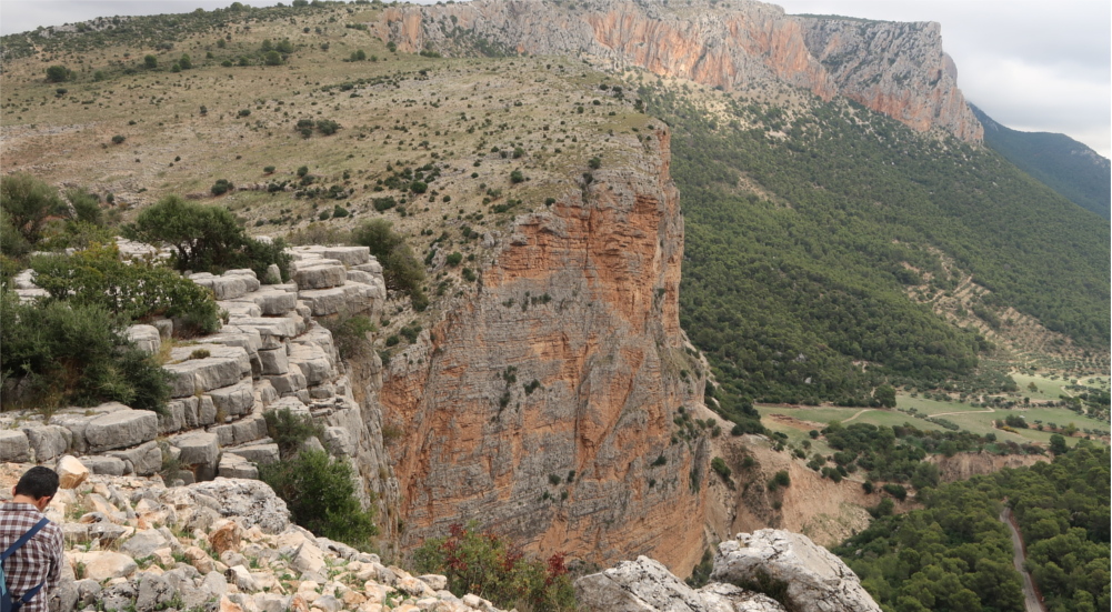 El Valle de Otiñar desde la zona del poblado El Valle de Otiñar desde la zona del poblado