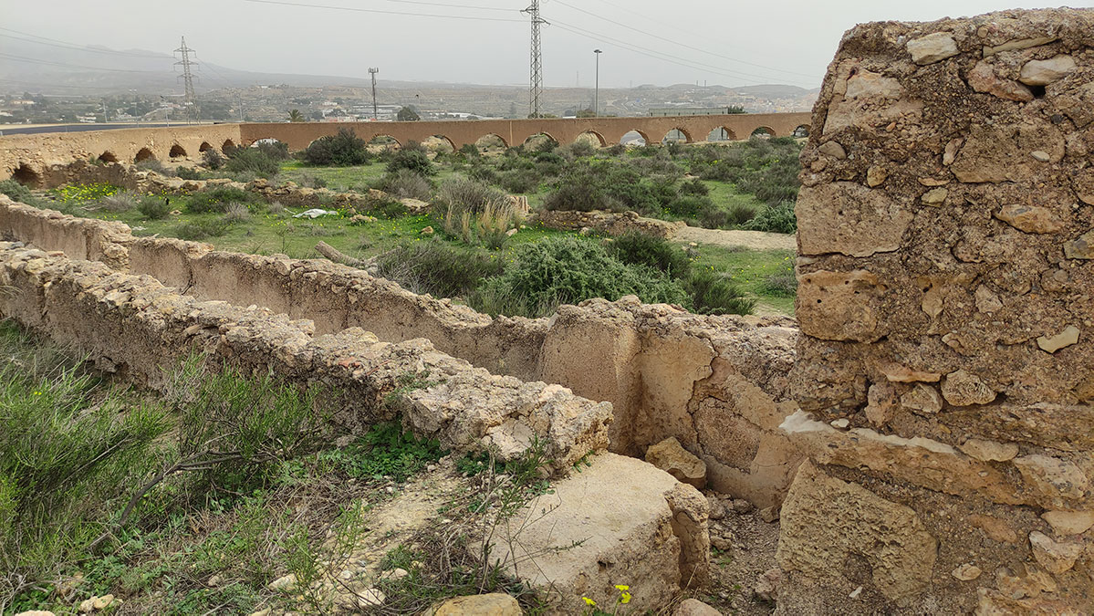 Tramo del acueducto de las Cumbres que presenta un mayor deterioro, quizás por ser una construcción más antigua que fue conectada después al canal de San Indalecio