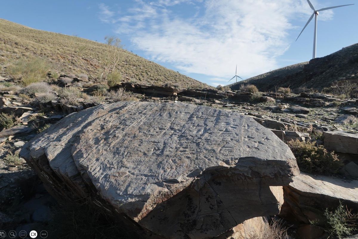 Piedra de las Pezuñas, necrópolis de Los Milanes, Abla Piedra de las Pezuñas, necrópolis de Los Milanes, Abla