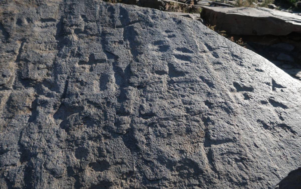 Piedra de las Pezuñas, necrópolis de Los Milanes, Abla Piedra de las Pezuñas, necrópolis de Los Milanes, Abla